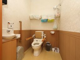 バリアフリートイレの内観