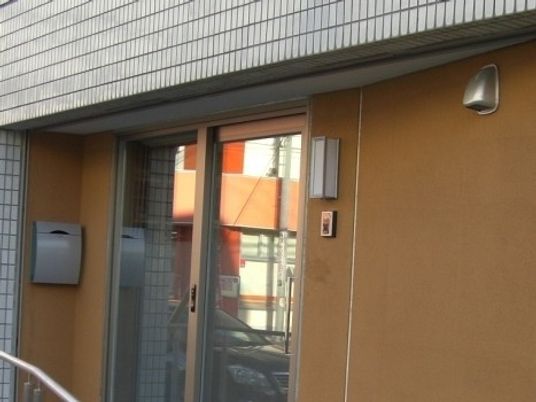 エントランスの外観  