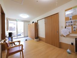 廊下の明るい空間