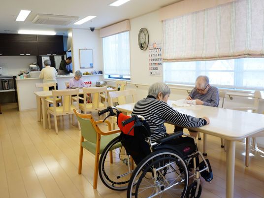 利用者が集う食堂スペース