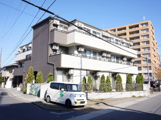 都市型施設の外観