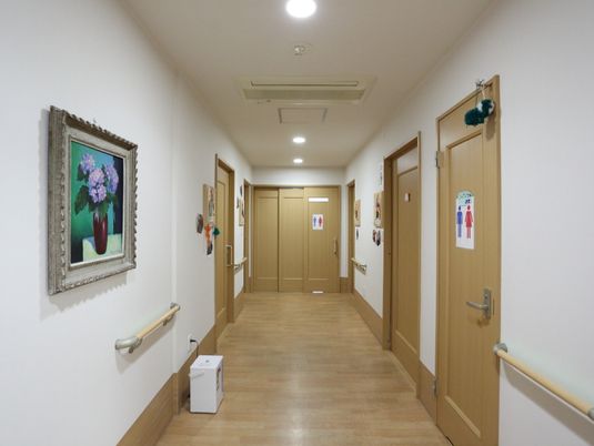 綺麗な廊下の一角