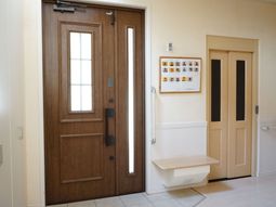 エントランスの清潔な様子