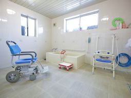 清潔な浴室設備