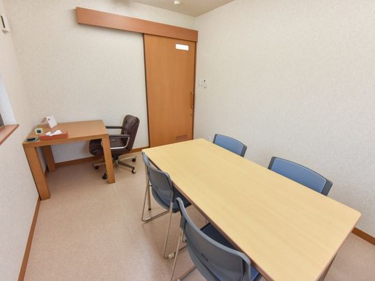 多目的に使える洋室