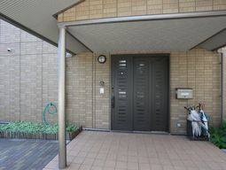 玄関エリアの外観