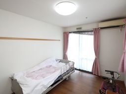 清潔な個室の居室