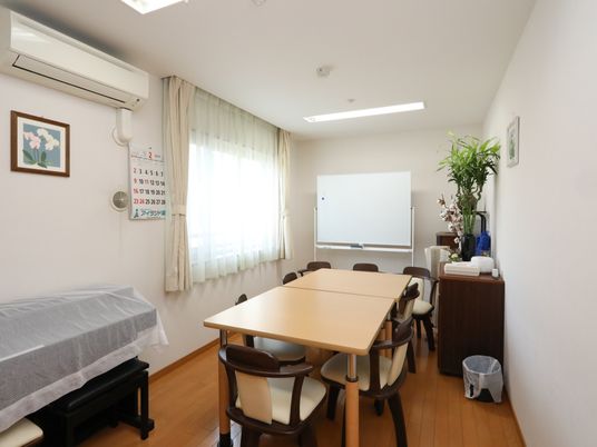 多目的に使える洋室