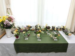 テーブルフラワーアレンジメント