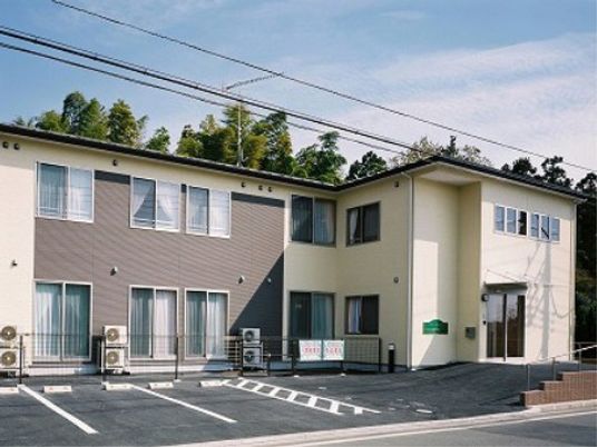 明るく広々とした外観
