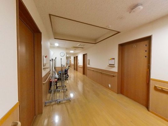 広い廊下