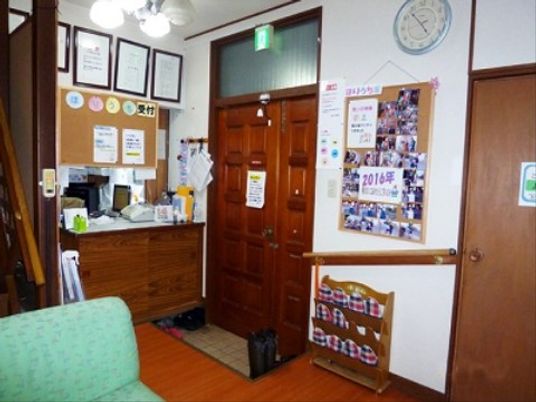 応接スペースと受付