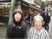 笑顔の高齢者二人組