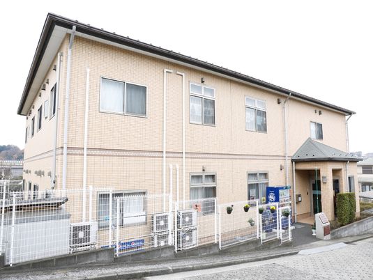 外壁タイルの落ち着いた建物