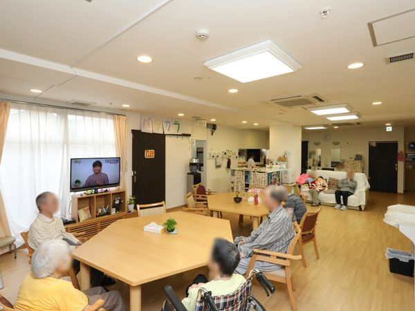 共有スペースの明るい雰囲気