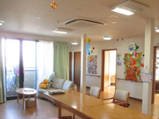 居心地の良いラウンジの様子