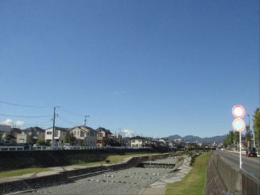 清々しい住宅地の全景