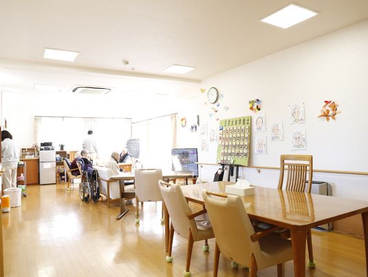 日差しの入る共有空間