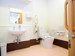 バリアフリーな洗面所