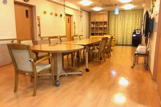 長机のある会議室