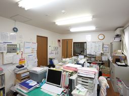 事務室の様子