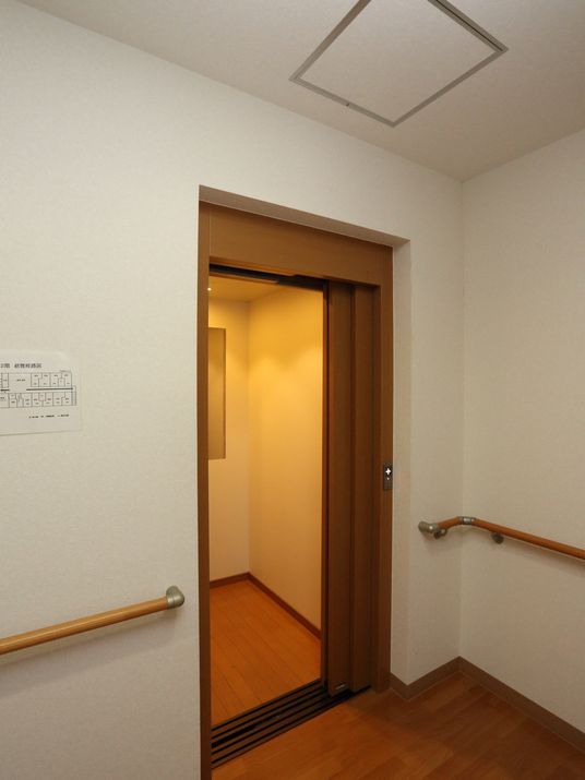 廊下と居室の入口