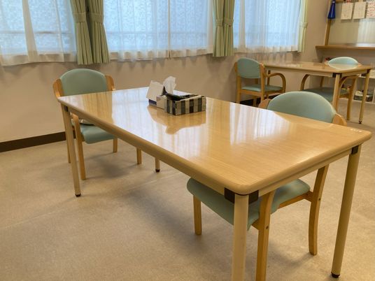 共有スペースのテーブルセット