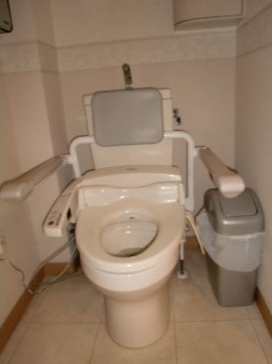 手すり付トイレ設備