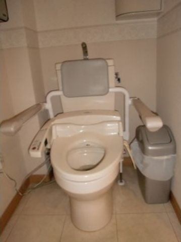 手すり付トイレ設備