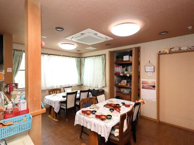 食事準備完了の食堂