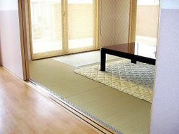 明るい和室の床の間