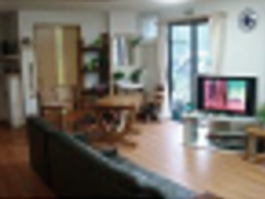 自然光溢れるリビング