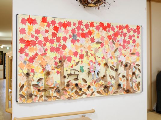 カラフルな壁掛けアート