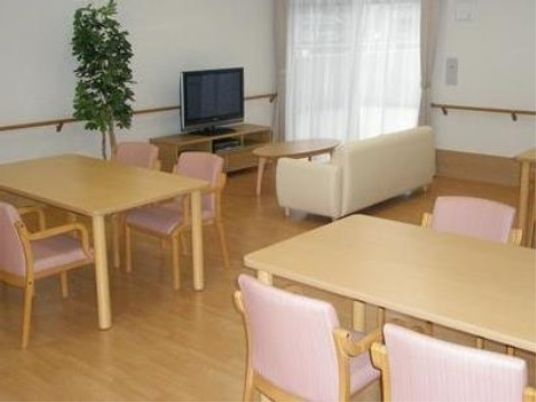 共有スペースの落ち着いた雰囲気