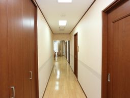 清潔な廊下の風景