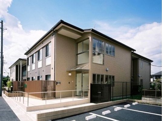 清潔な外壁の建物外観