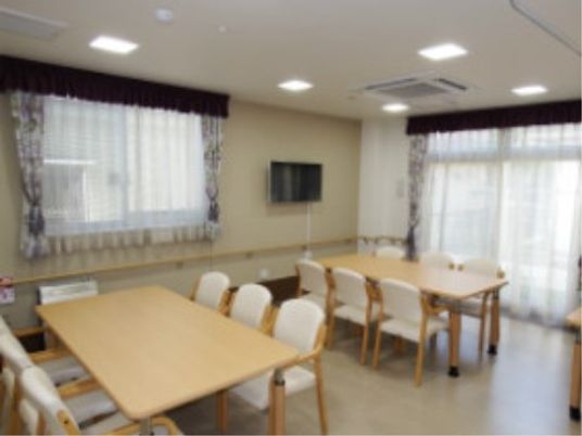 広々とした食堂の様子