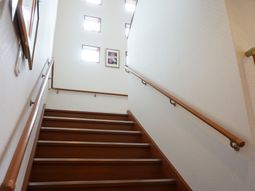 明るい昇降の場所