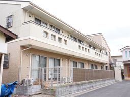 清潔な外壁の建物