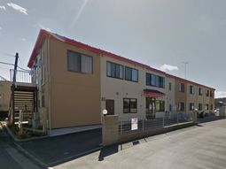温かみのある建物の外観