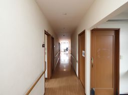 清潔な廊下の風景