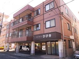 落ち着いた雰囲気の外観