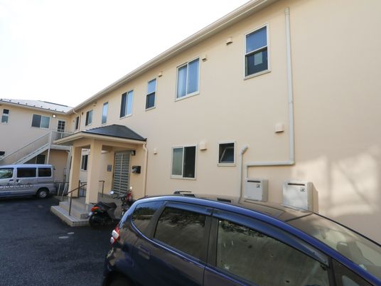 清潔感のある外観の建物