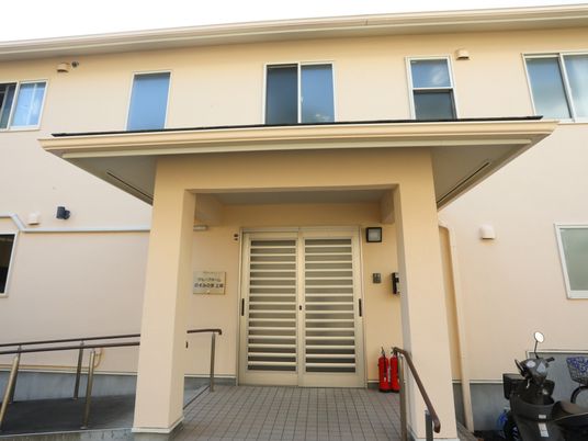 清潔感ある入口エリア