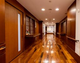 高級感ある施設の廊下