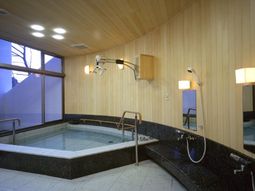 温かみのある浴室