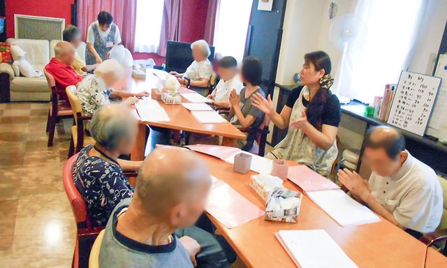 楽しい雰囲気のラウンジ
