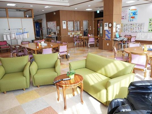 明るい食堂  
