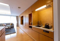 モダンな居室内観