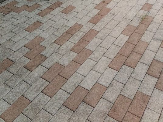 敷石の通路  